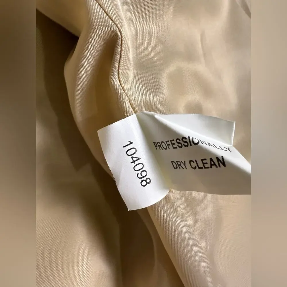Bromley Collection Wool Blend Coat Women’s Size 18 Beige Button Front Jacket